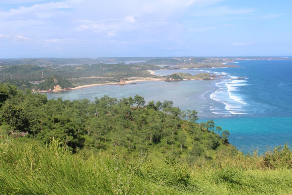 Tri Putri Homestay Kuta  Екстериор снимка
