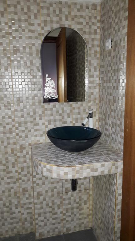 Tri Putri Homestay Kuta  Екстериор снимка