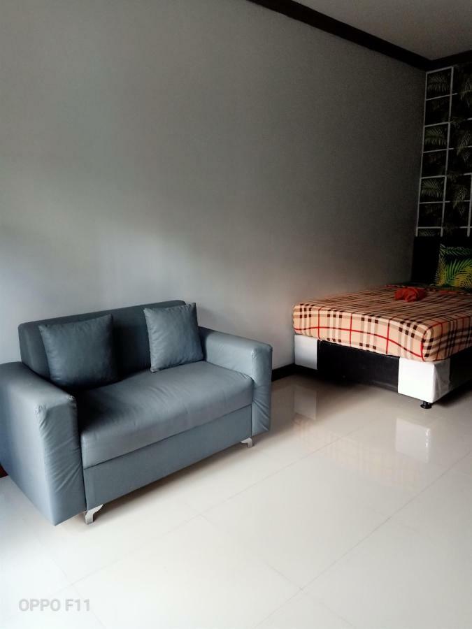 Tri Putri Homestay Kuta  Екстериор снимка